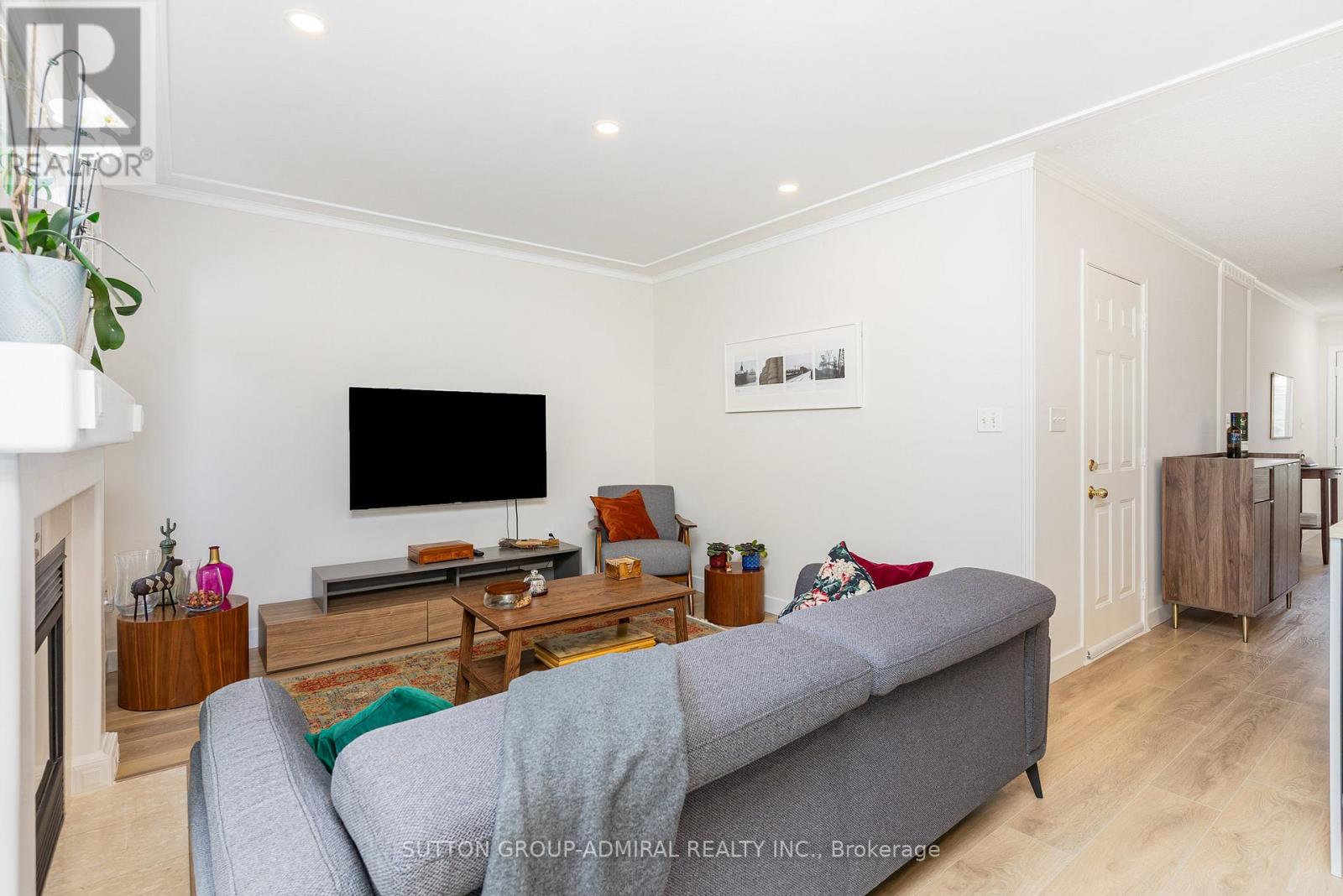 2225 Amberglen Court, Oakville, Ontario  L6M 4W8 - Photo 19 - W12917592