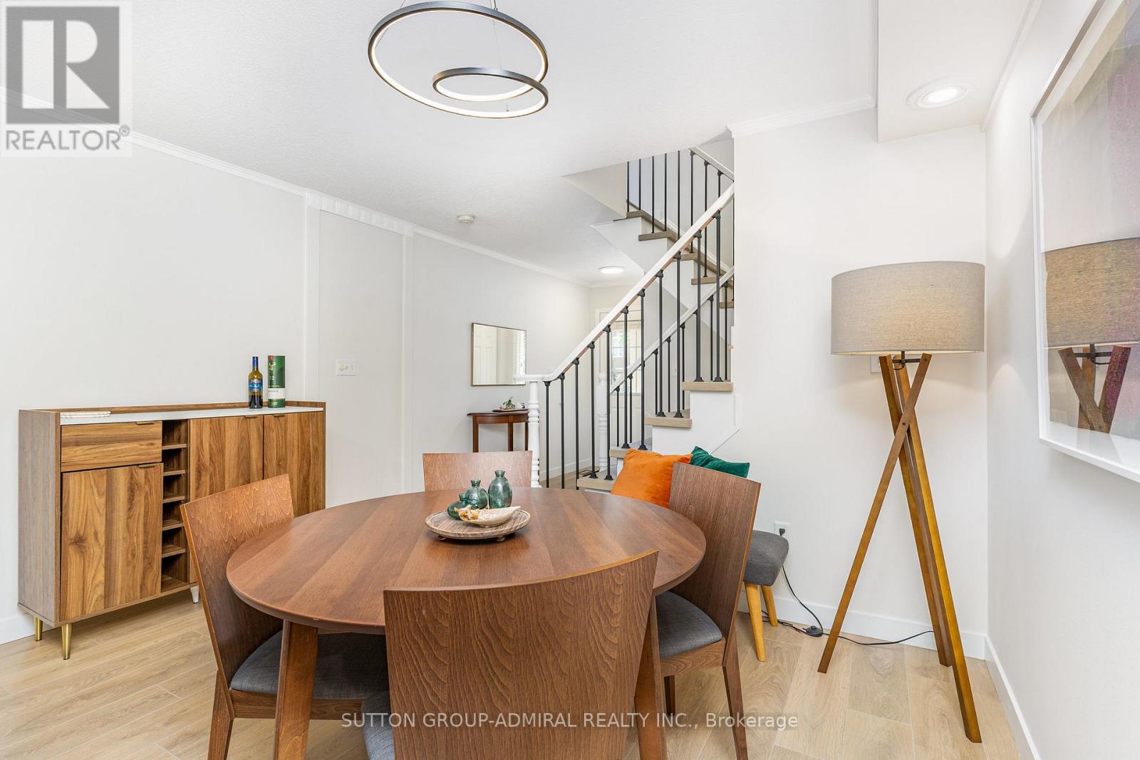 2225 Amberglen Court, Oakville, Ontario  L6M 4W8 - Photo 5 - W12917592