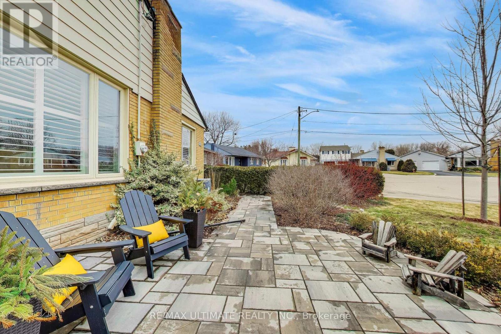 214 Riverplace Crescent, Milton, Ontario  L9T 1W5 - Photo 3 - W12917596