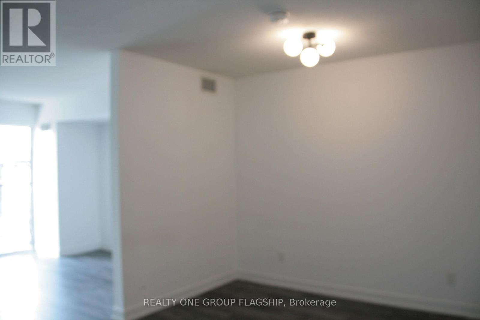 A411 - 1117 Cooke Boulevard, Burlington, Ontario  L7T 0C6 - Photo 7 - W12917604