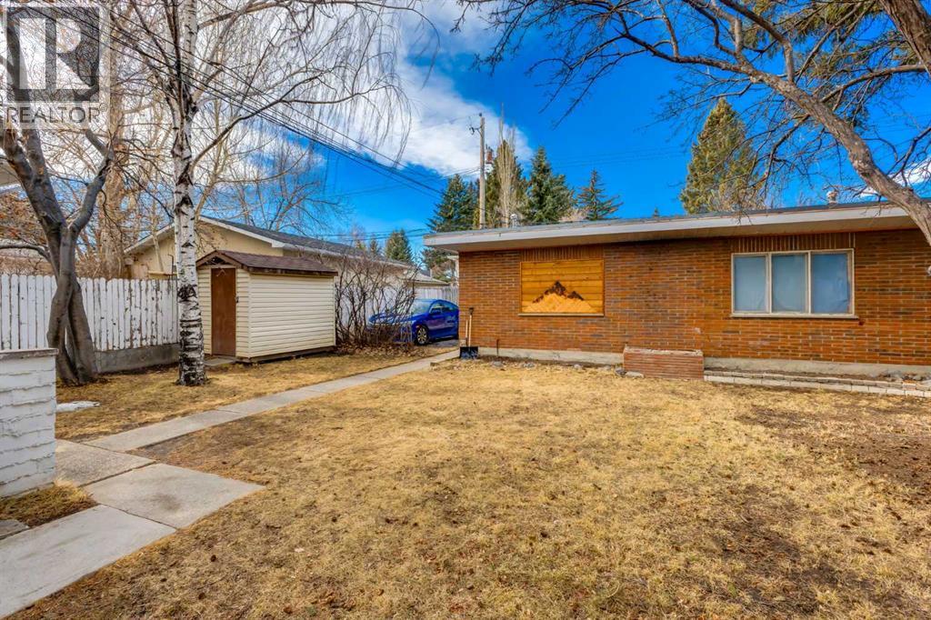 1415 43 Street Sw, Calgary, Alberta  T3C 2A3 - Photo 6 - A2294734