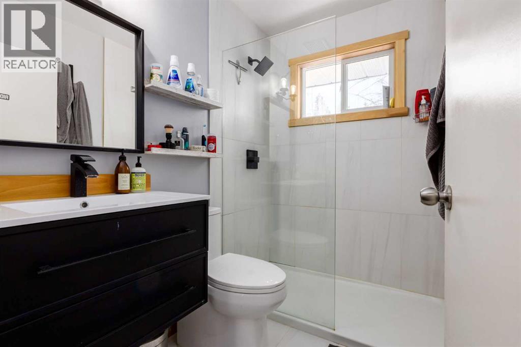 1415 43 Street Sw, Calgary, Alberta  T3C 2A3 - Photo 14 - A2294734