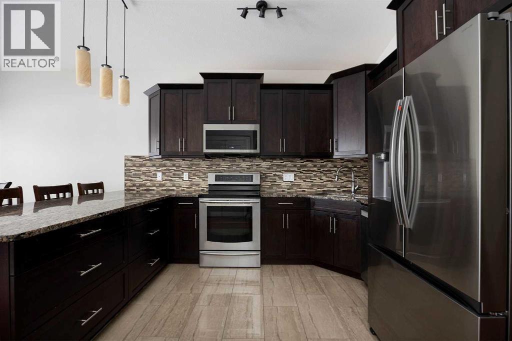 216 Dixon Road, Fort Mcmurray, Alberta  T9K 0Y3 - Photo 3 - A2293343