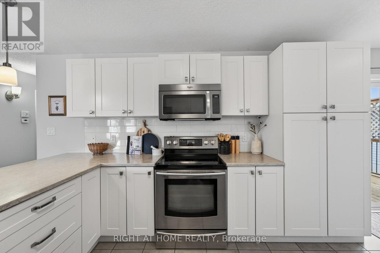 48 Freedom Crescent, Quinte West, Ontario  K8V 0C2 - Photo 13 - X12917536