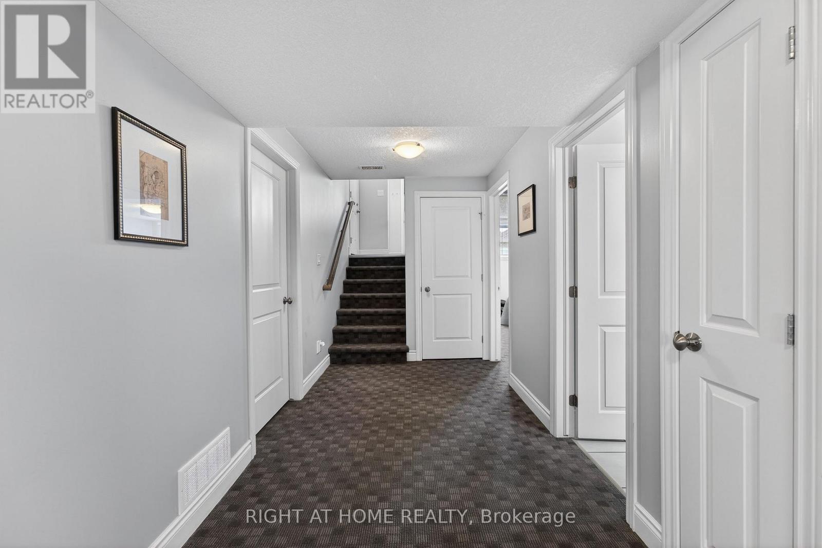 48 Freedom Crescent, Quinte West, Ontario  K8V 0C2 - Photo 25 - X12917536