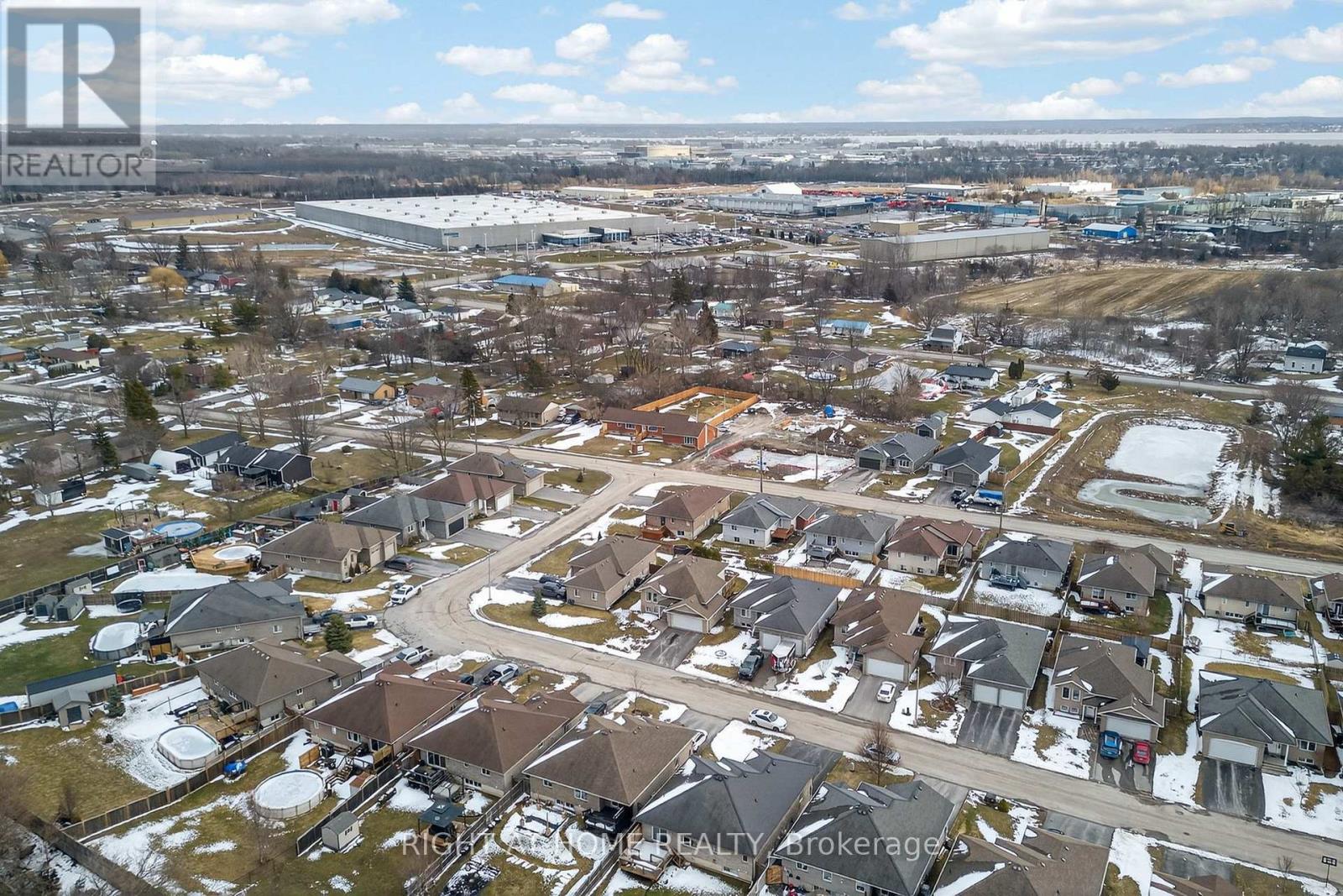 48 Freedom Crescent, Quinte West, Ontario  K8V 0C2 - Photo 41 - X12917536