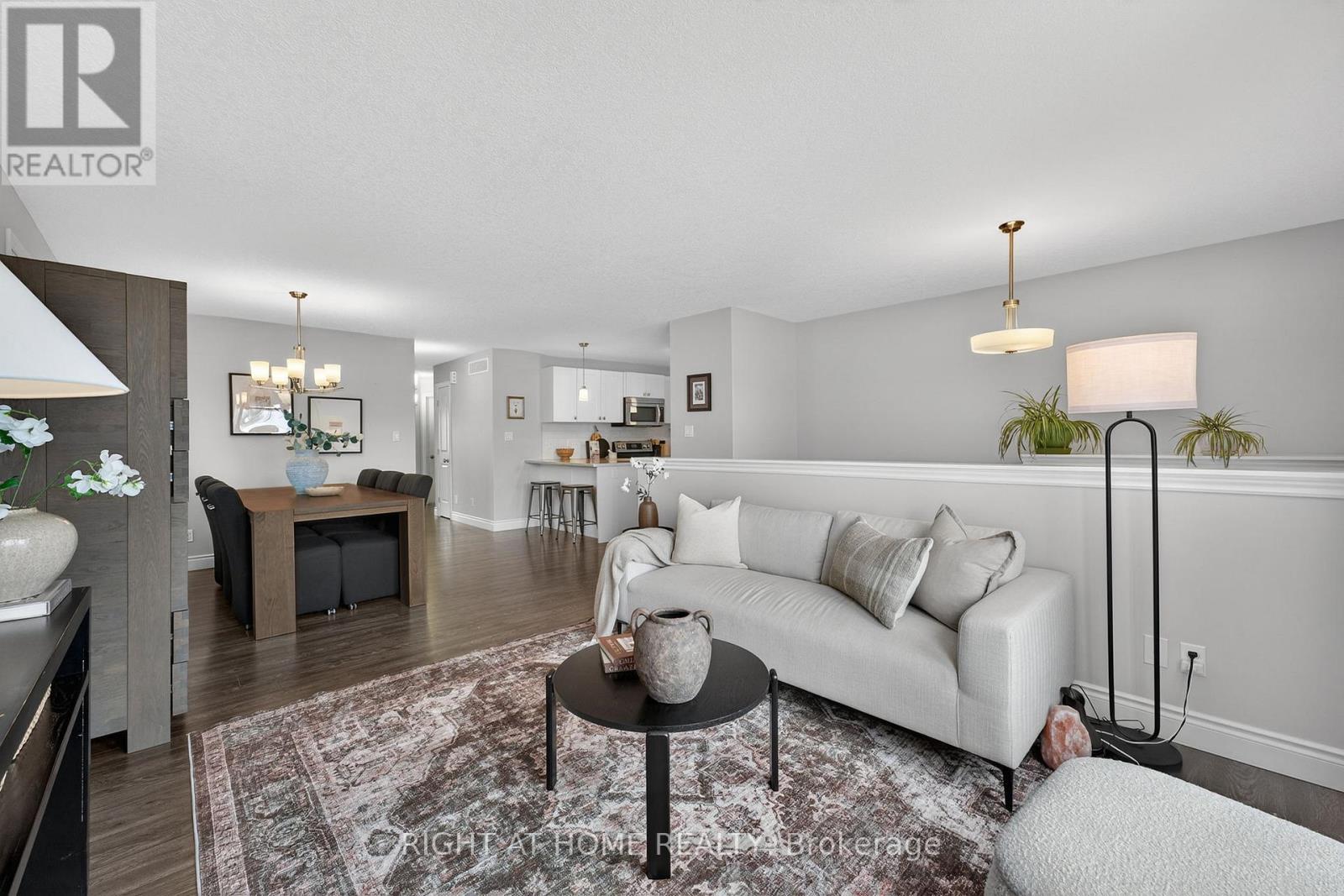 48 Freedom Crescent, Quinte West, Ontario  K8V 0C2 - Photo 8 - X12917536