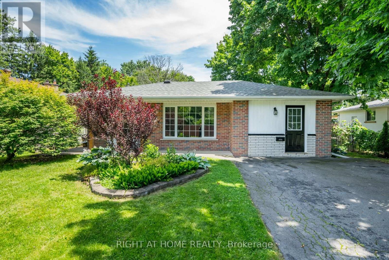 47 Meredith Crescent, Cobourg, Ontario  K9A 4R3 - Photo 4 - X12917542