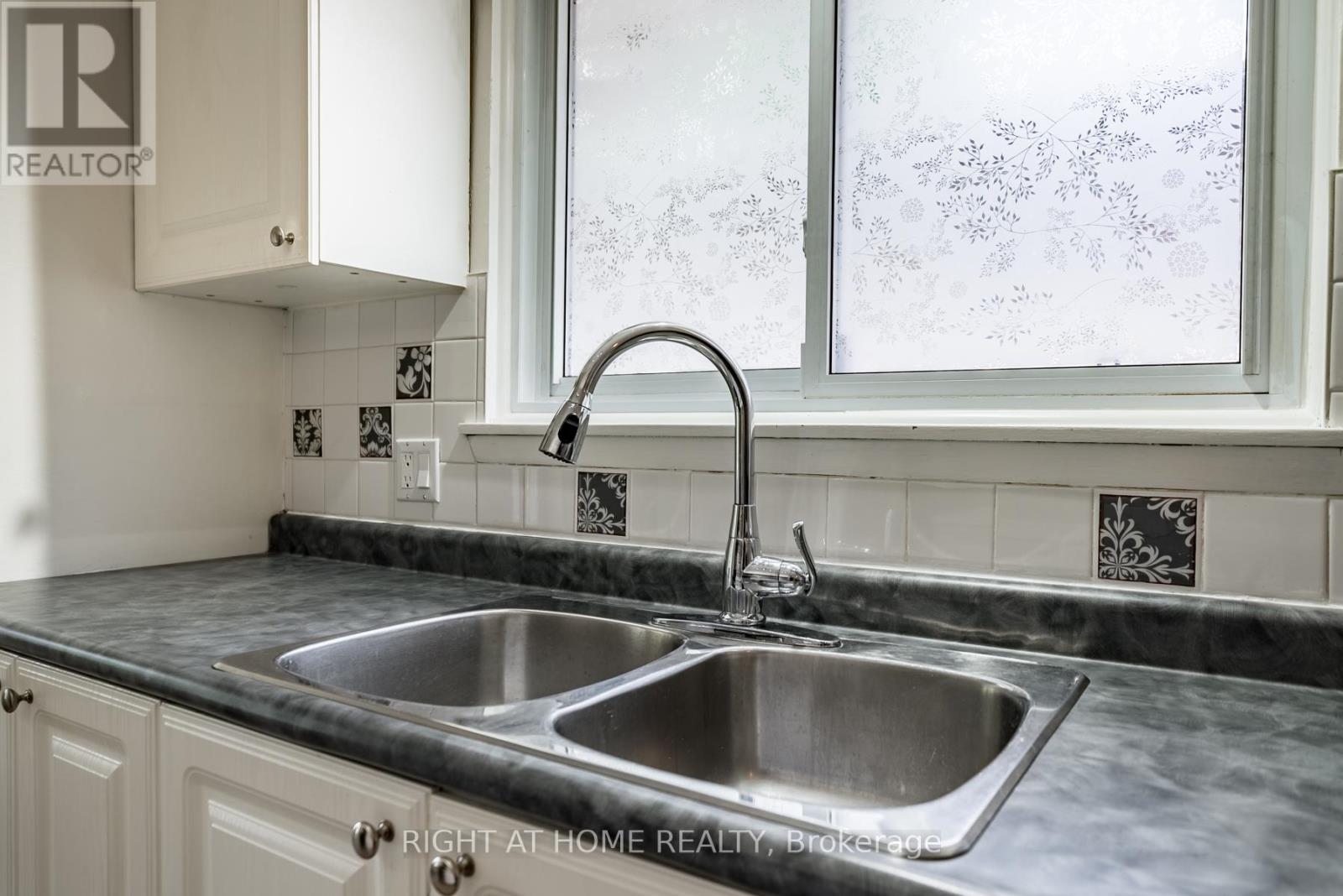 47 Meredith Crescent, Cobourg, Ontario  K9A 4R3 - Photo 9 - X12917542