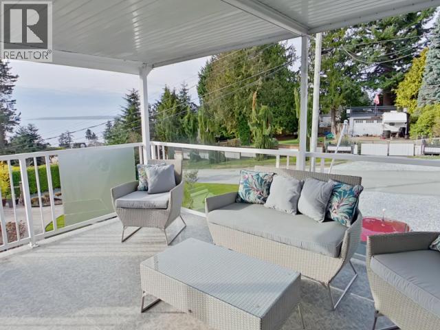 6974 Terrace Street, Powell River, British Columbia   - Photo 11 - 19702