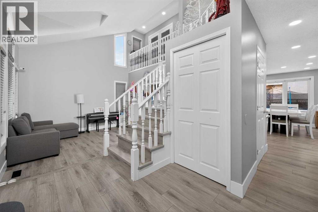 55 Millrise Way Sw, Calgary, Alberta  T2Y 2M7 - Photo 5 - A2296192