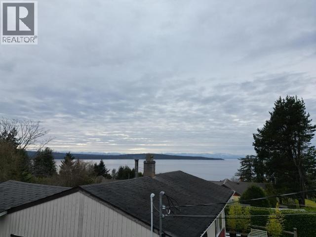 6974 Terrace Street, Powell River, British Columbia   - Photo 61 - 19702