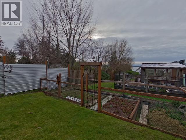 6974 Terrace Street, Powell River, British Columbia   - Photo 42 - 19702