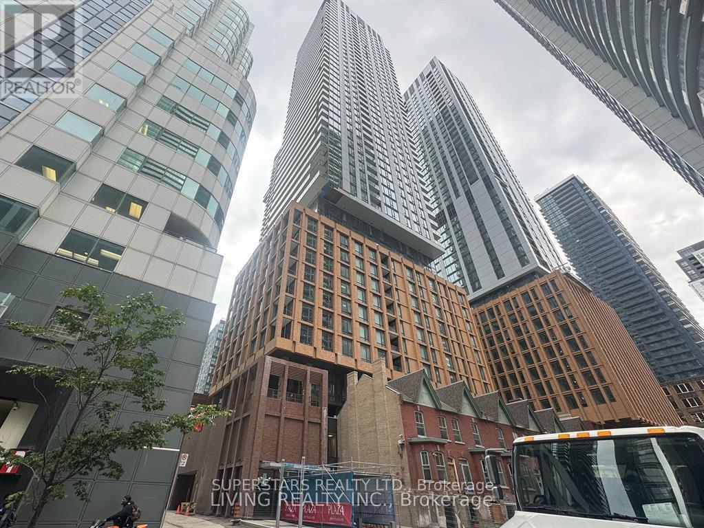 1715 - 8 Widmer Street, Toronto, Ontario  M5V 0W6 - Photo 1 - C12917618