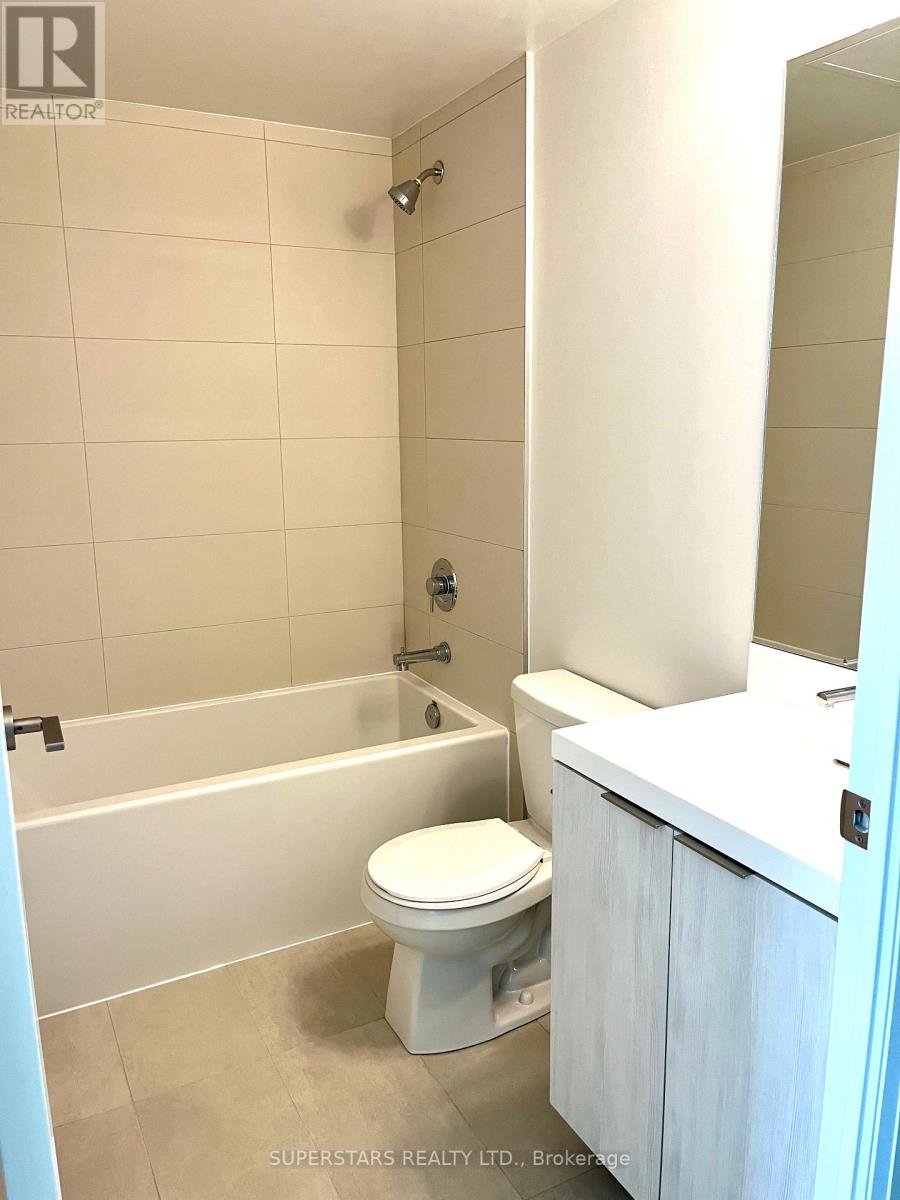 1715 - 8 Widmer Street, Toronto, Ontario  M5V 0W6 - Photo 4 - C12917618