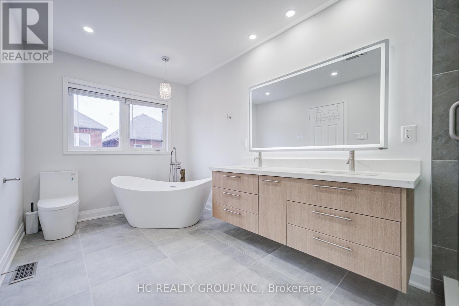 18 Quattro Avenue, Richmond Hill, Ontario  L4E 0S5 - Photo 27 - N12917614