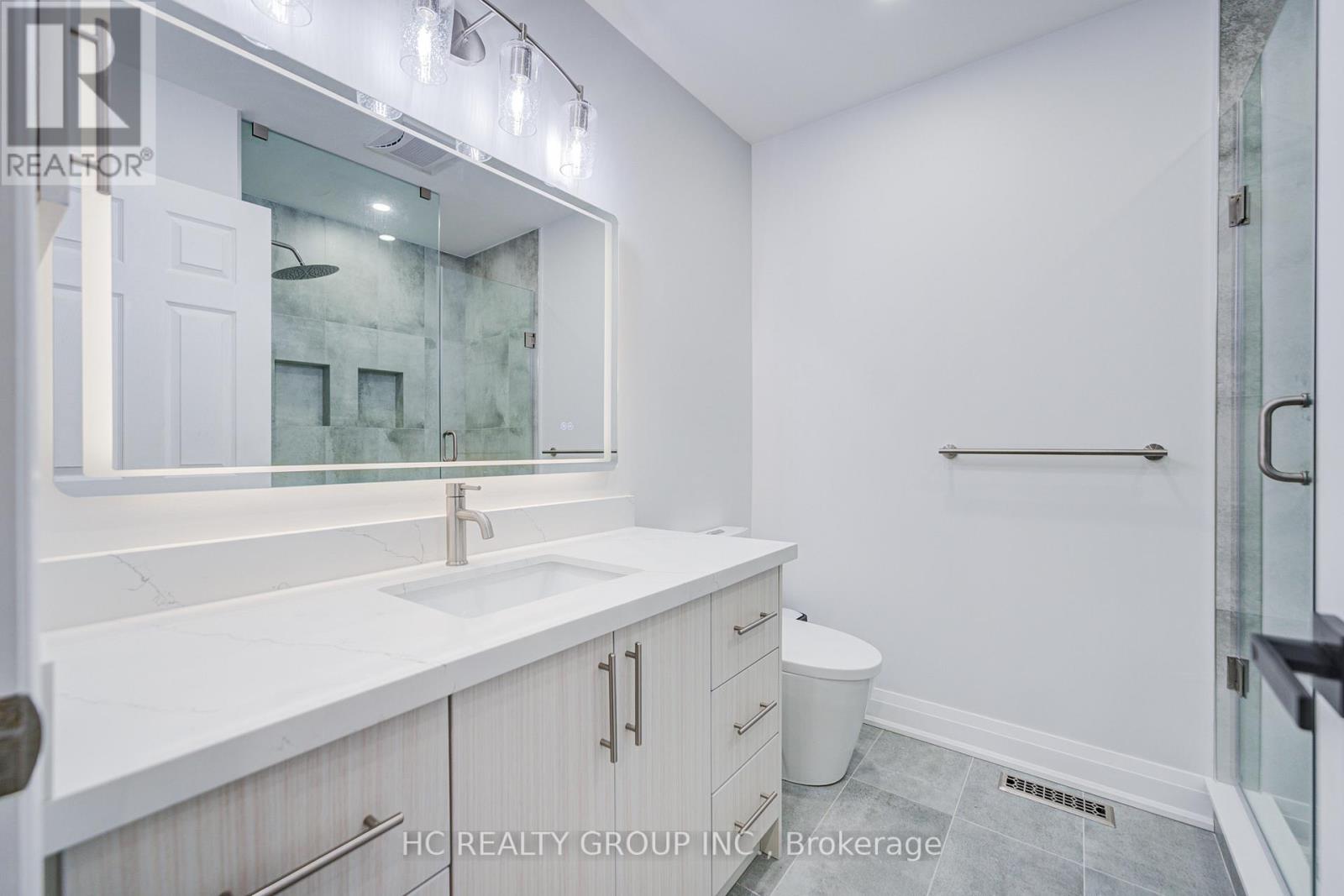 18 Quattro Avenue, Richmond Hill, Ontario  L4E 0S5 - Photo 34 - N12917614