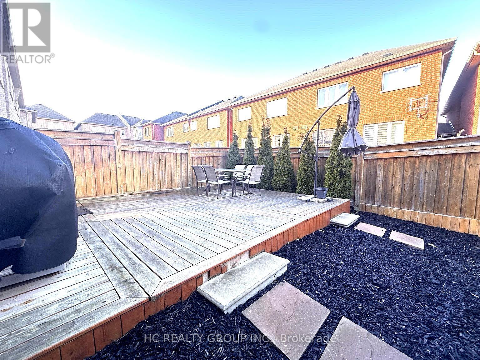 18 Quattro Avenue, Richmond Hill, Ontario  L4E 0S5 - Photo 44 - N12917614