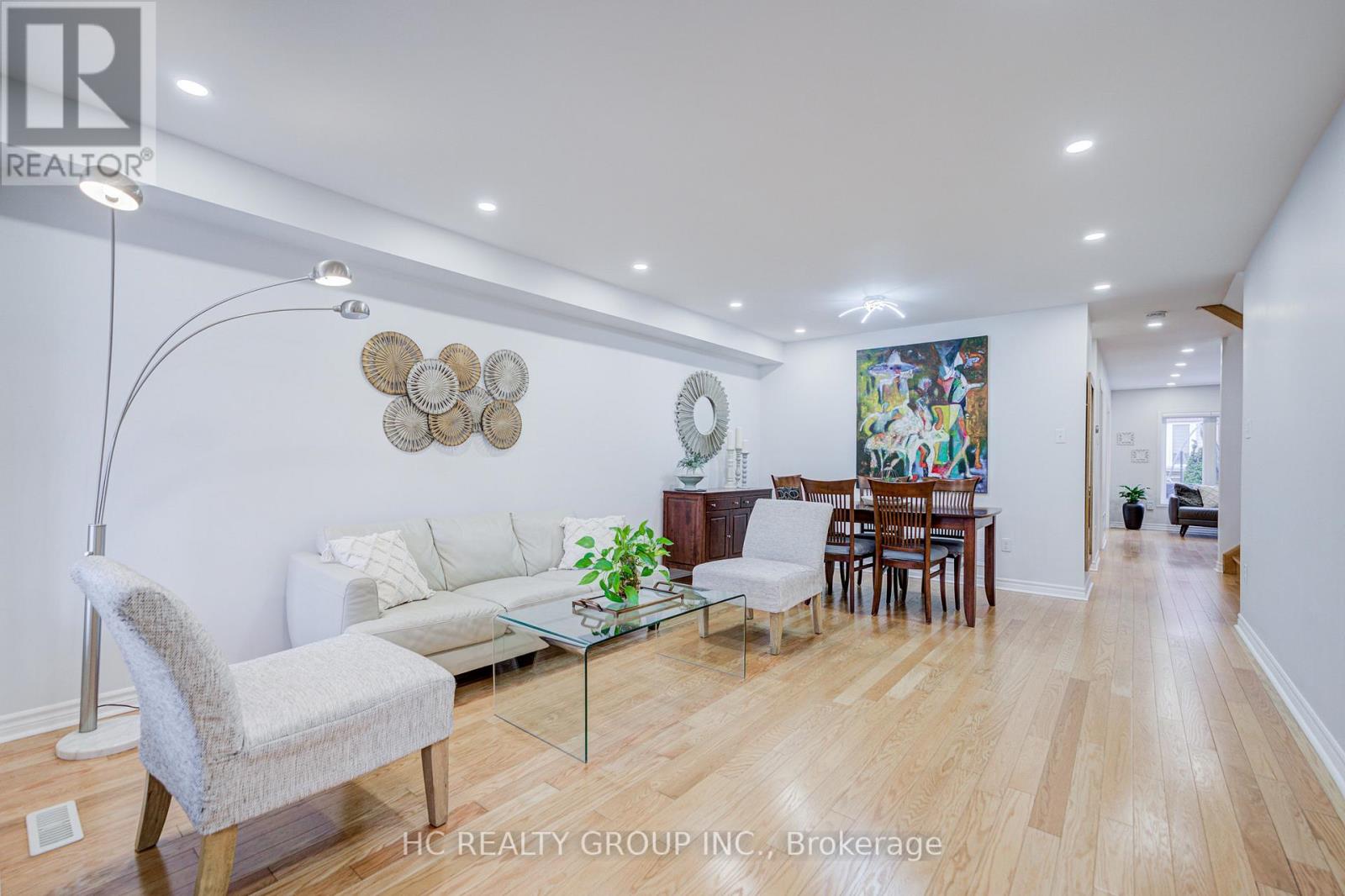 18 Quattro Avenue, Richmond Hill, Ontario  L4E 0S5 - Photo 5 - N12917614