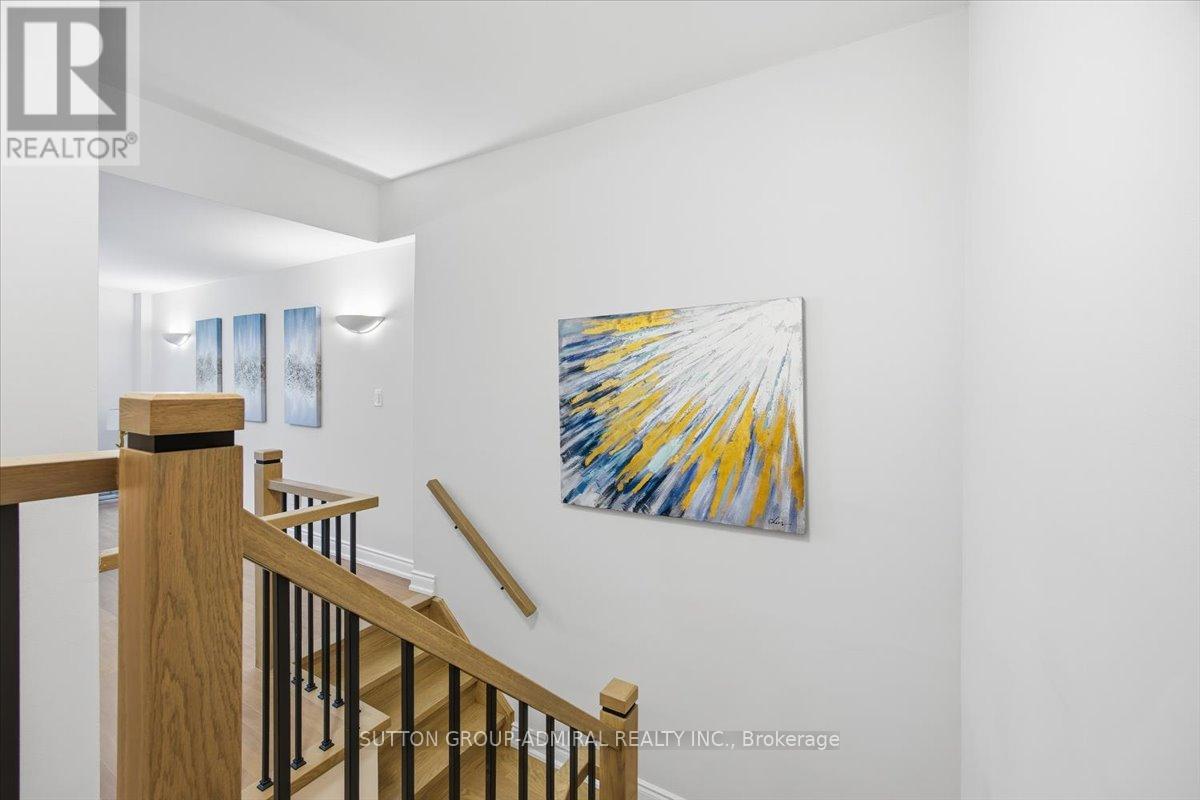 137 Chelwood Drive, Vaughan, Ontario  L4J 7C6 - Photo 12 - N12917624