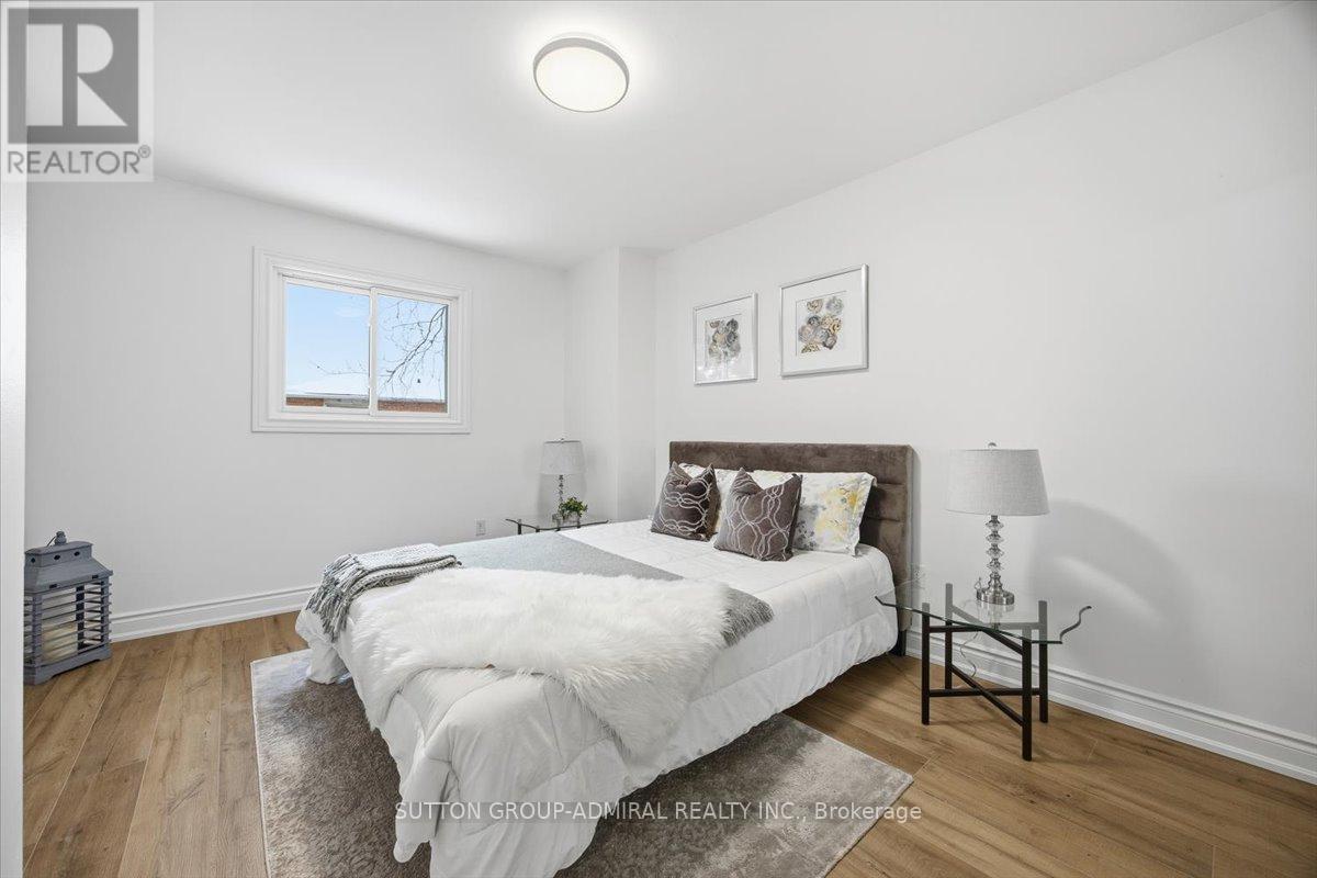 137 Chelwood Drive, Vaughan, Ontario  L4J 7C6 - Photo 21 - N12917624