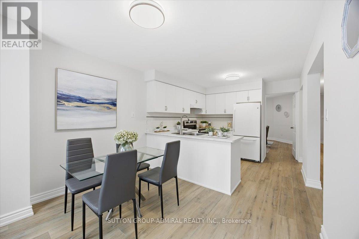 137 Chelwood Drive, Vaughan, Ontario  L4J 7C6 - Photo 6 - N12917624