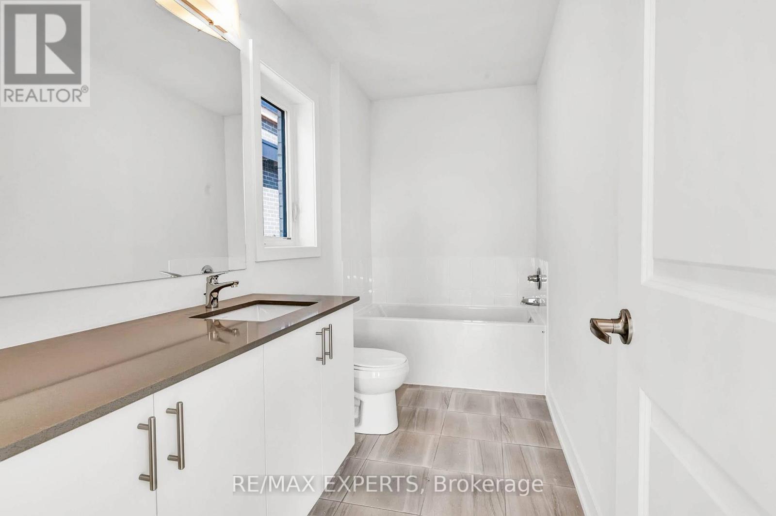 1804 Donald Cousens Parkway, Markham, Ontario  L6B 0V5 - Photo 18 - N12917640