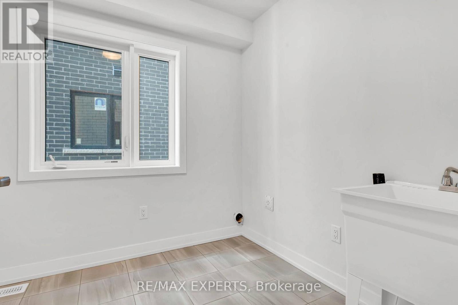 1804 Donald Cousens Parkway, Markham, Ontario  L6B 0V5 - Photo 4 - N12917640