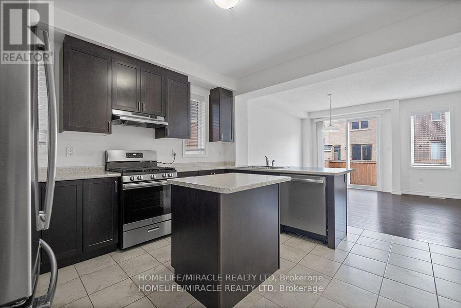 569 Fir Court, Milton, Ontario  L9E 1M5 - Photo 3 - W12917644