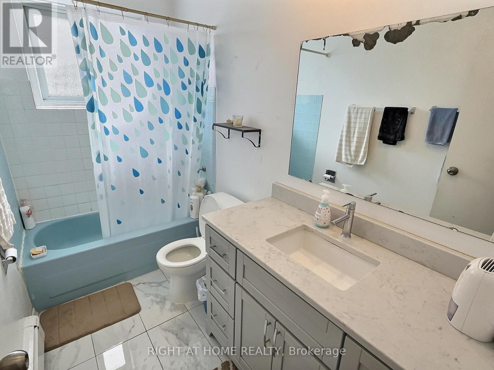 10 - 525 Parkside Dr Drive, Waterloo, Ontario  N2L 4X7 - Photo 7 - X12917626