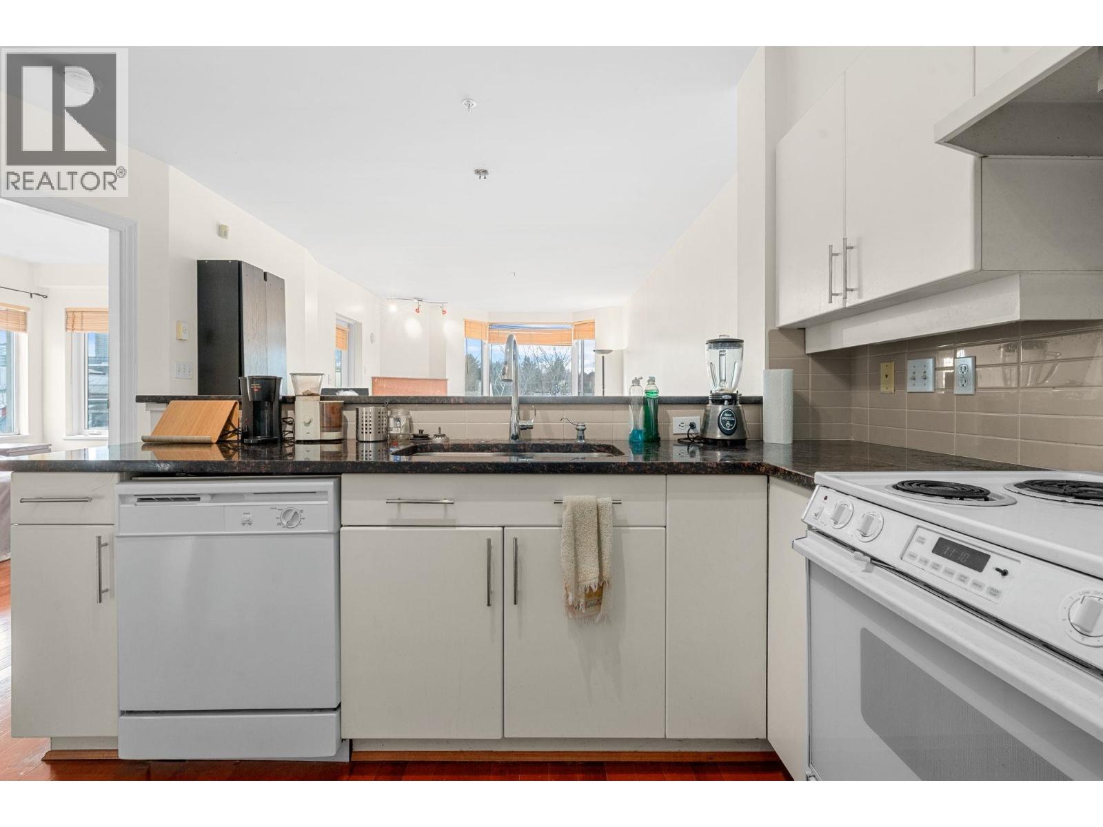 409 1688 Cypress Street, Vancouver, British Columbia V6J 5J1 - Photo 15 - R3098615