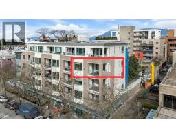 <div class="price">$999,000</div> 409 1688 Cypress Street, Vancouver<br><div style="margin-bottom:8px;"><small>RE/MAX Masters Realty</small></div><div class='bed_bath'>2 Bed | 2 Bath</div>