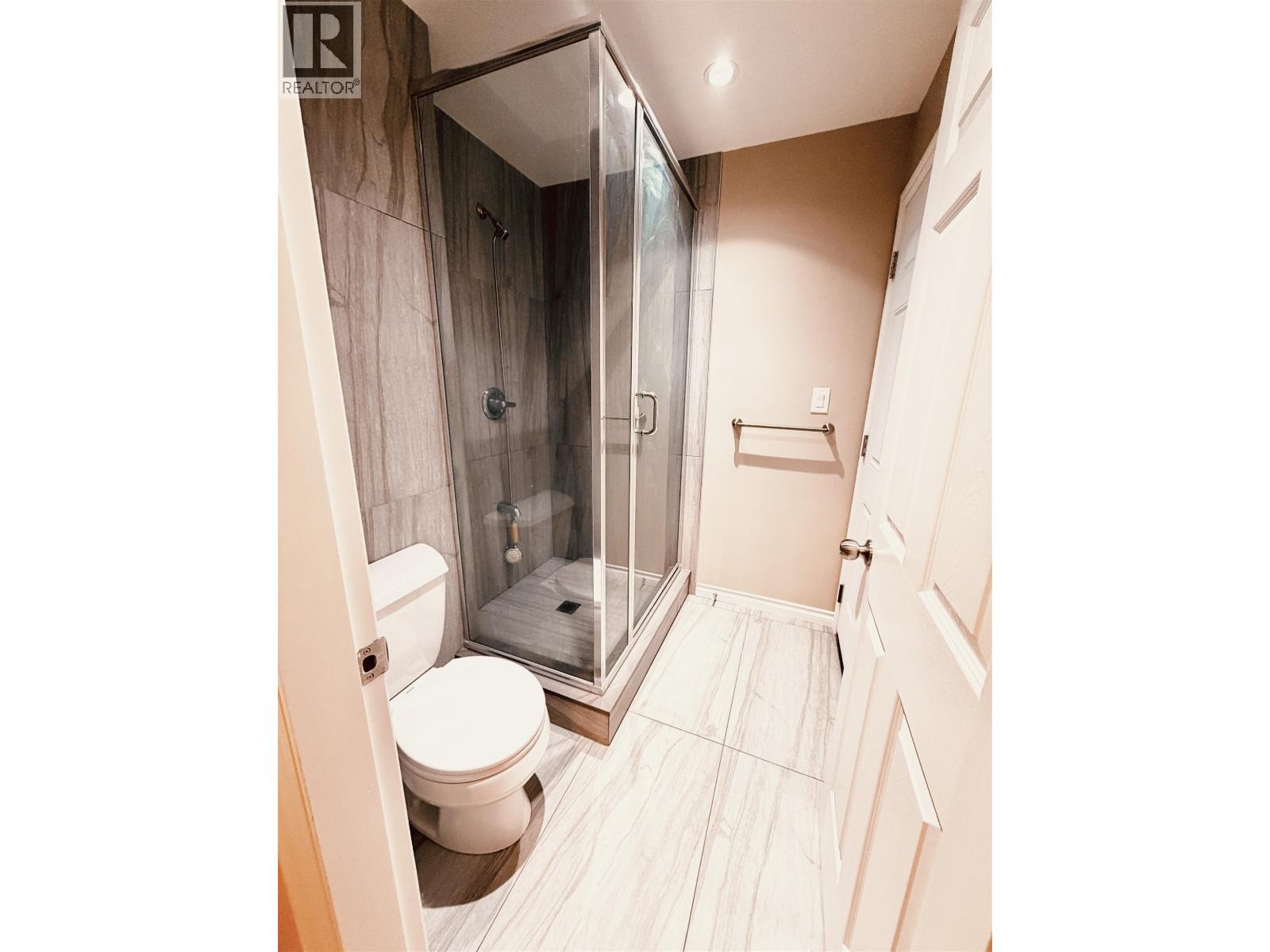 4882 Moss Street, Vancouver, British Columbia  V5R 3Y2 - Photo 13 - R3101561