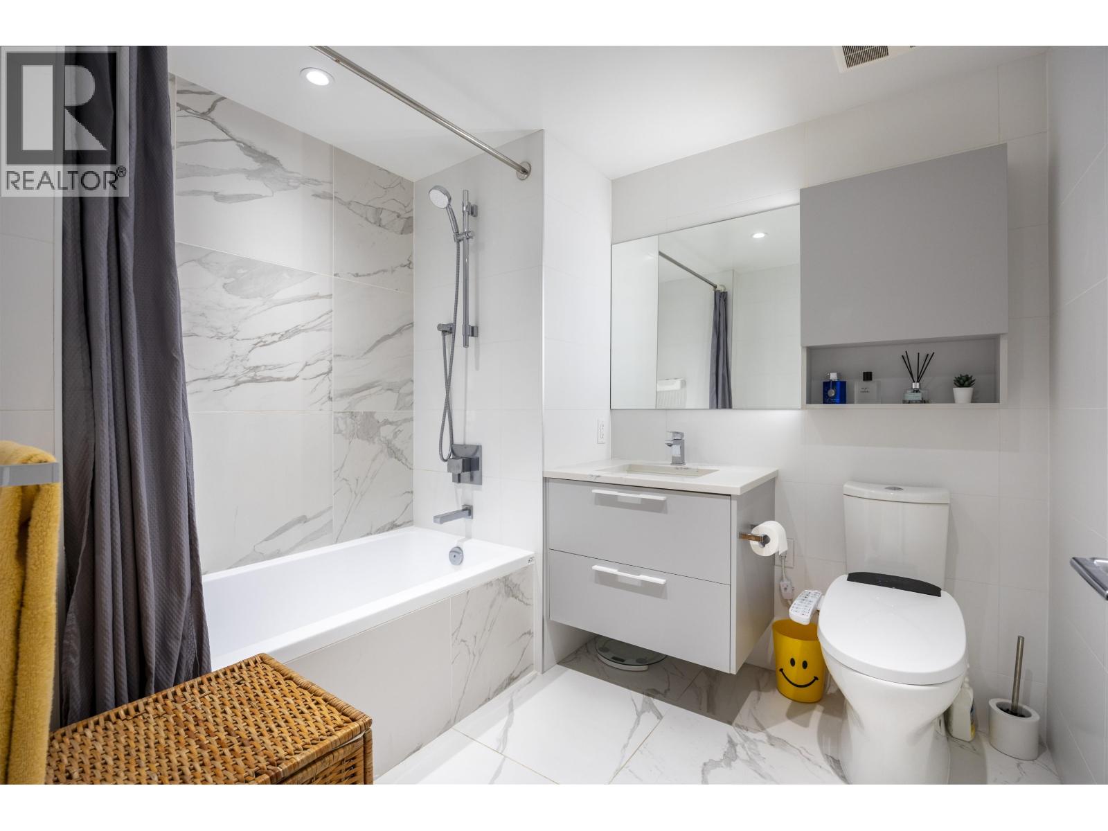 302 6699 Dunblane Avenue, Burnaby, British Columbia  V5H 0J8 - Photo 11 - R3102626