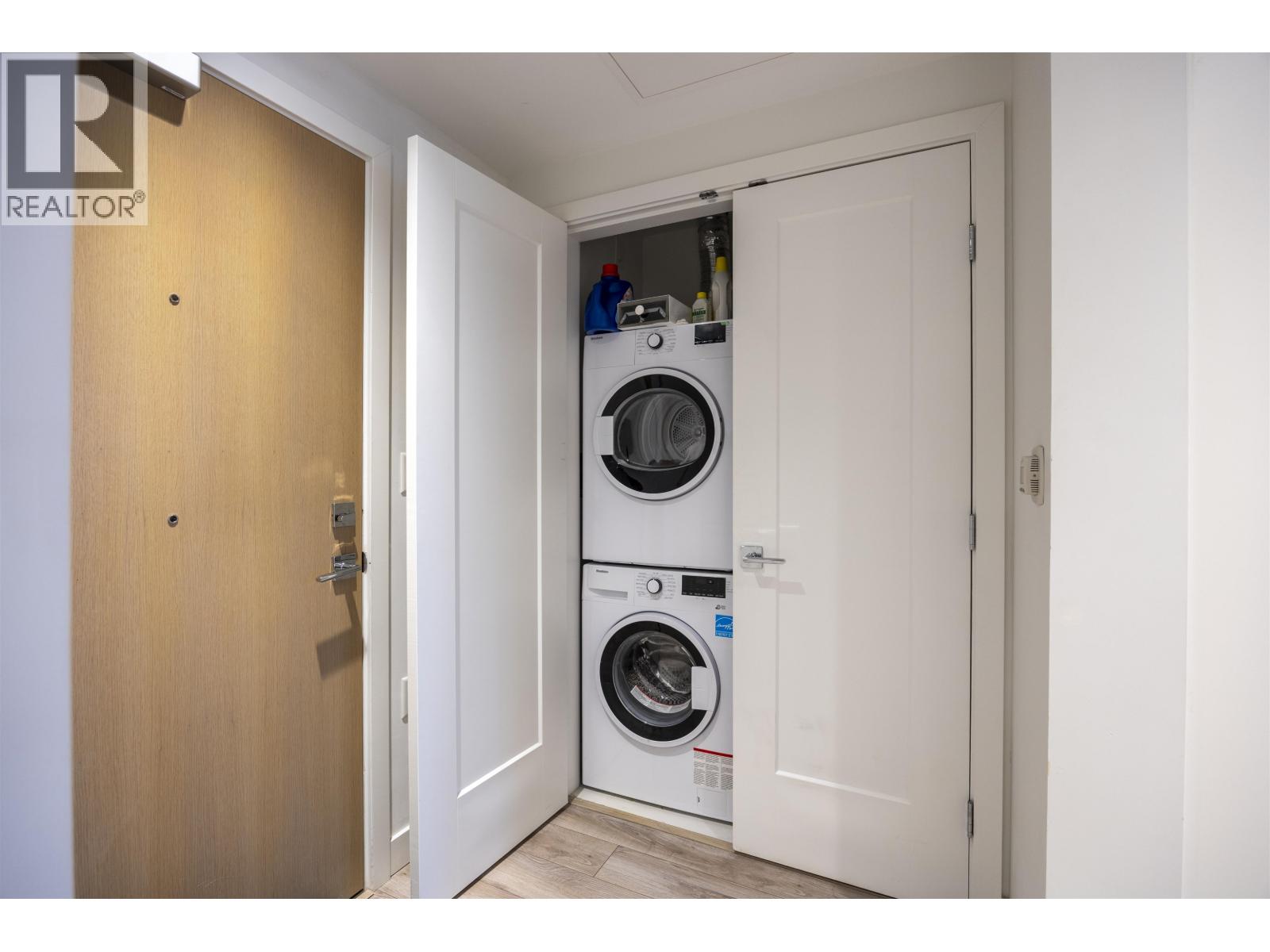 302 6699 Dunblane Avenue, Burnaby, British Columbia  V5H 0J8 - Photo 6 - R3102626