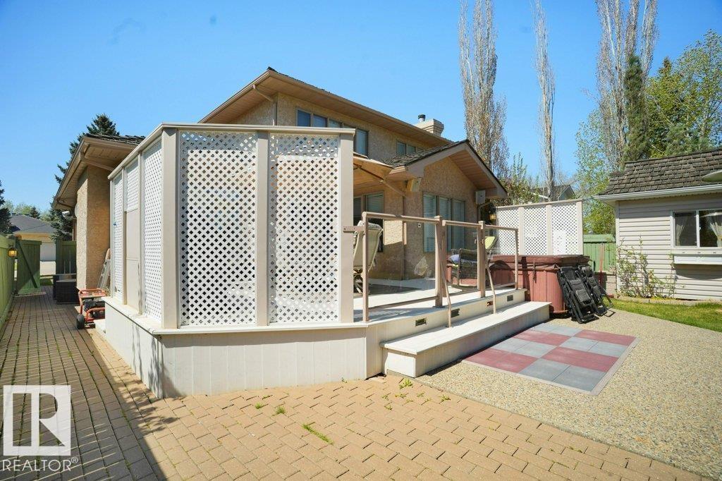 762 Wells Wd Nw, Edmonton, Alberta  T6M 2J9 - Photo 7 - E4478905