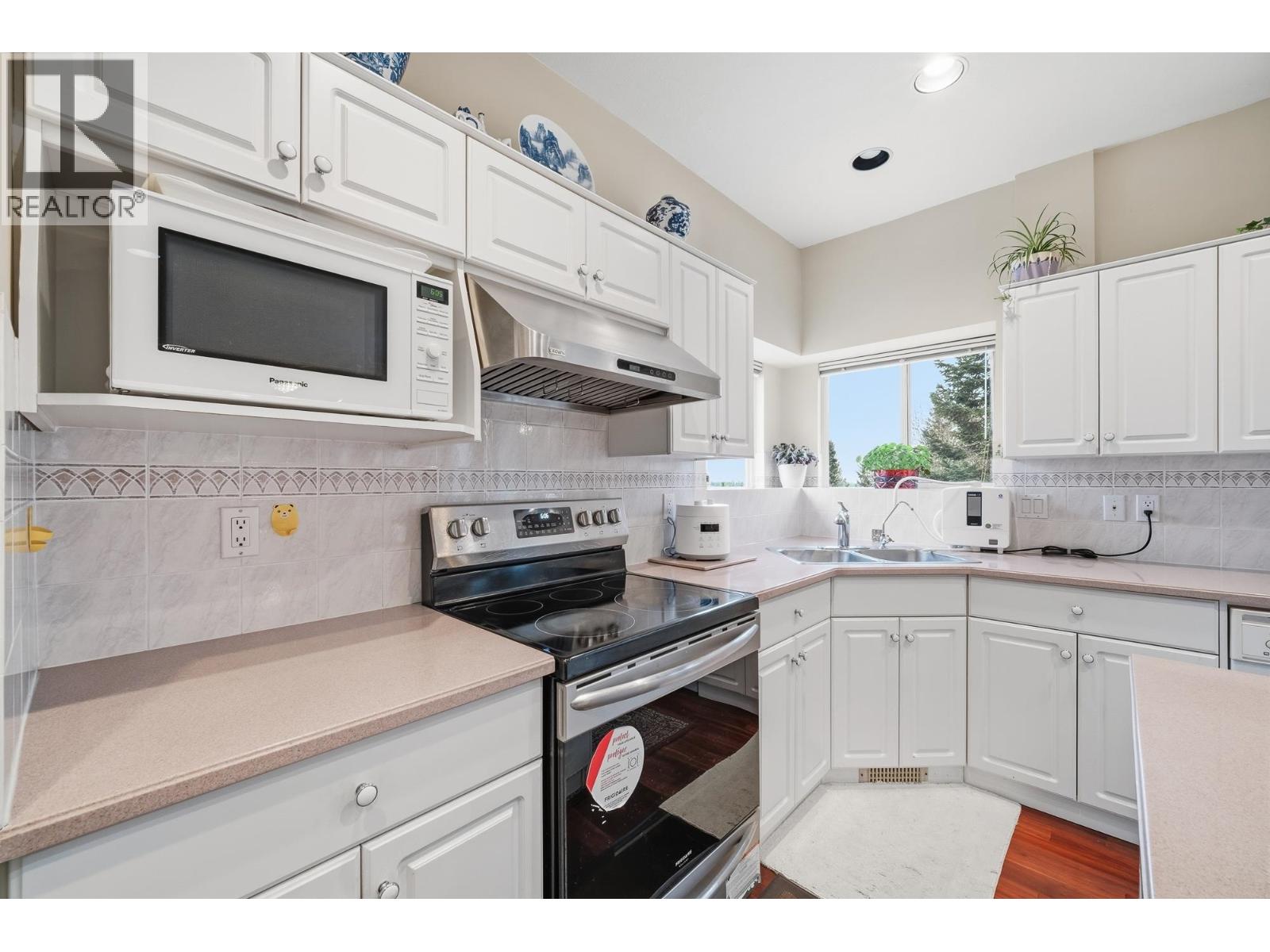 Lorem Ipsum Dol, Port Moody, British Columbia  V3H  - Photo 14 - DEMO29511880