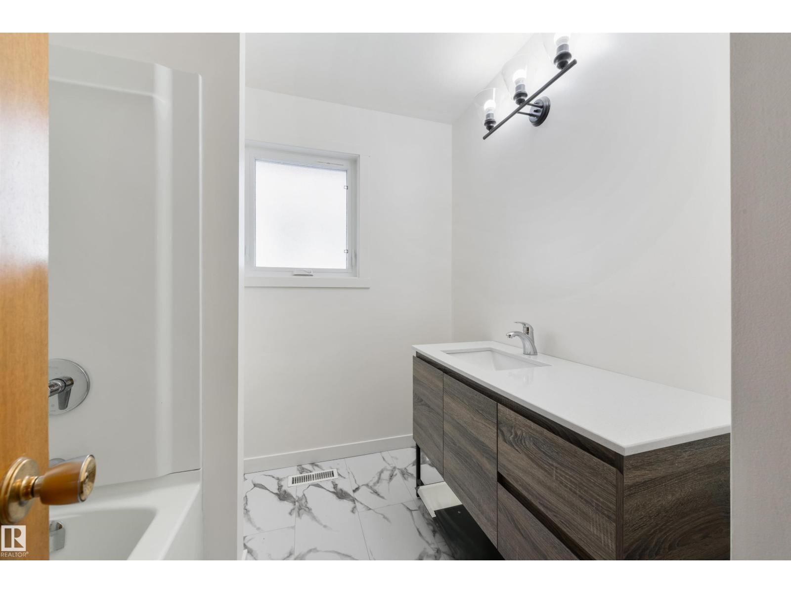 9613 151 St Nw, Edmonton, Alberta  T5P 1S5 - Photo 21 - E4478908