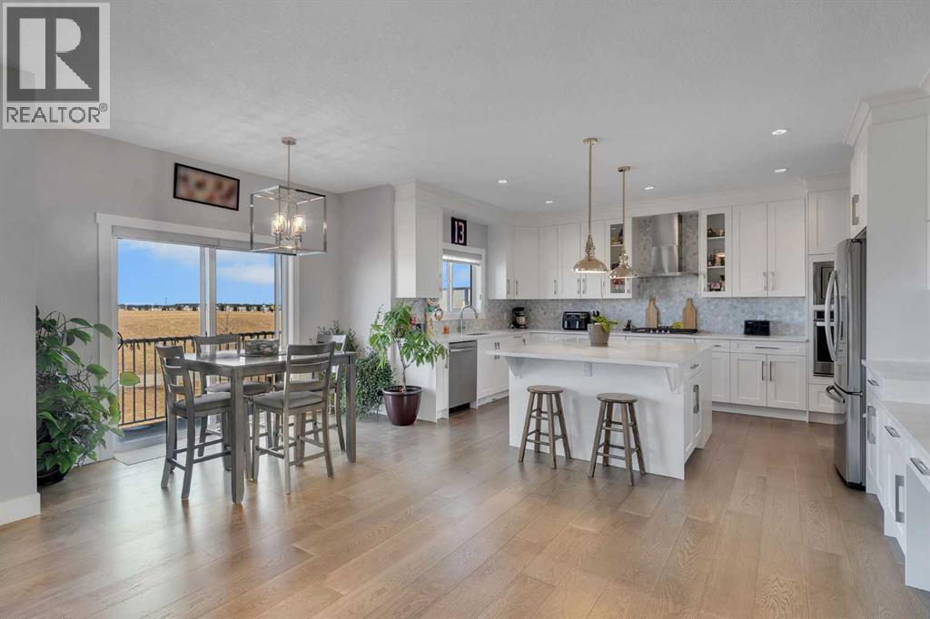 109 Chelsea Grove, Chestermere, Alberta  T1X 1Z5 - Photo 11 - A2295752