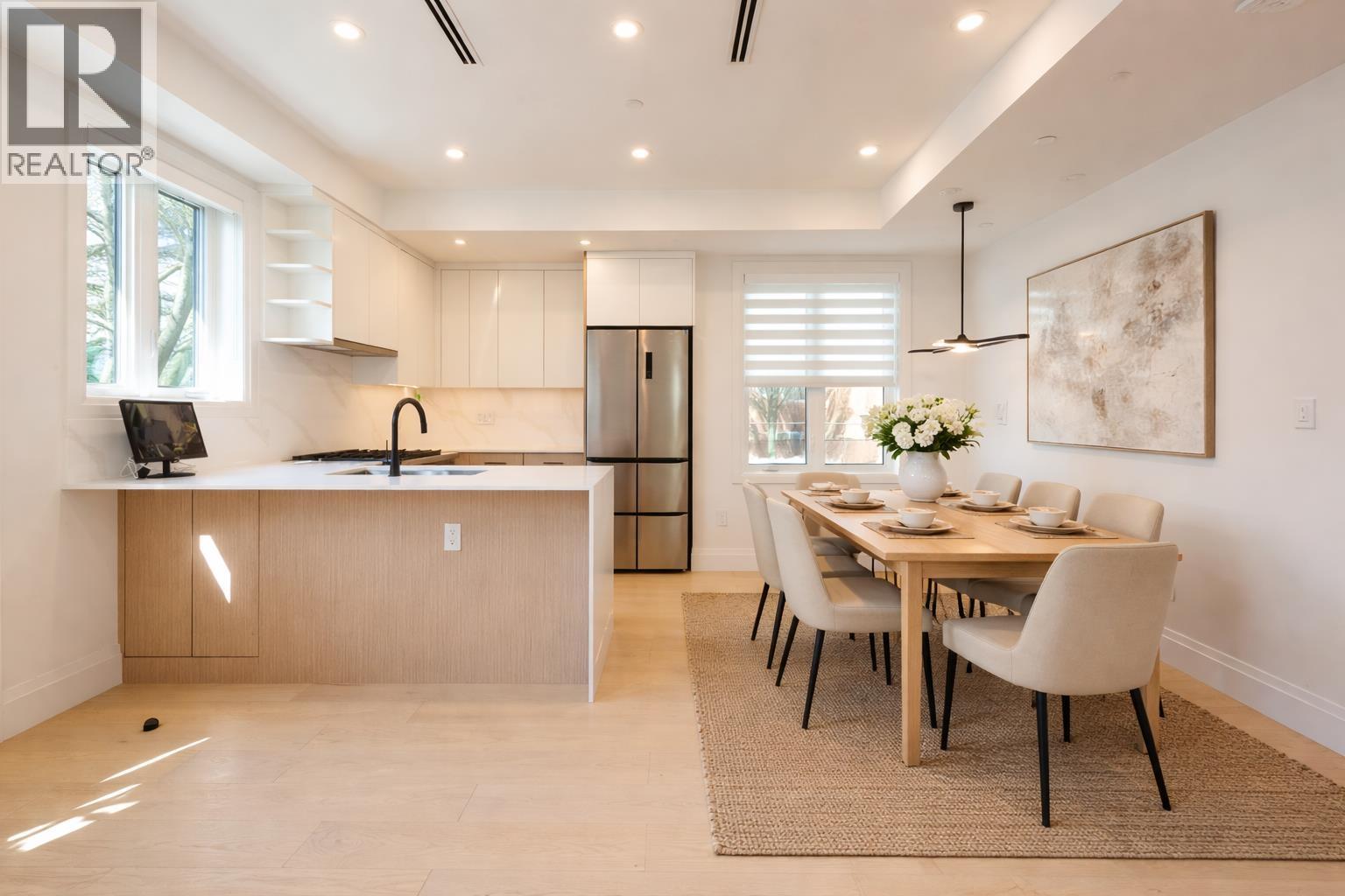 2890 Grant Street, Vancouver, British Columbia  V5K 4C8 - Photo 4 - R3103260