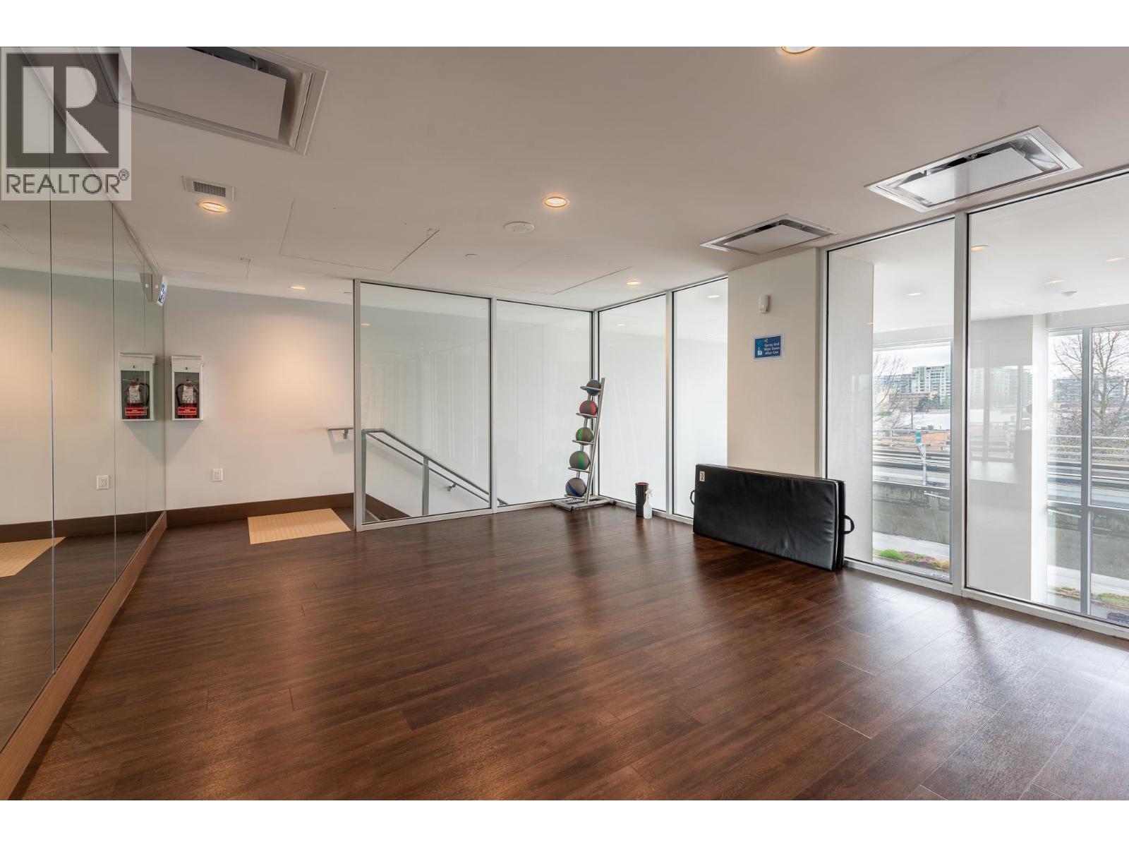 1008 5580 No. 3 Road, Richmond, British Columbia V6X 0R8 - Photo 11 - R3103011