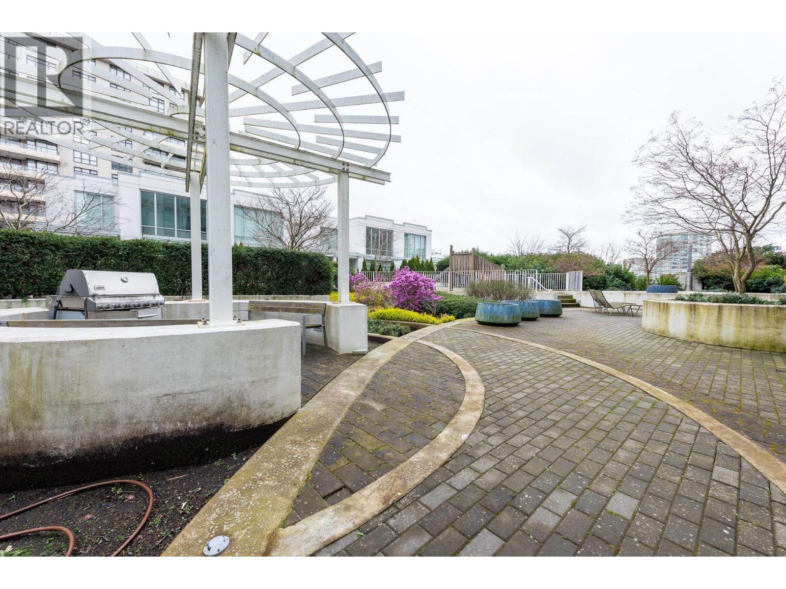 1008 5580 No. 3 Road, Richmond, British Columbia V6X 0R8 - Photo 17 - R3103011