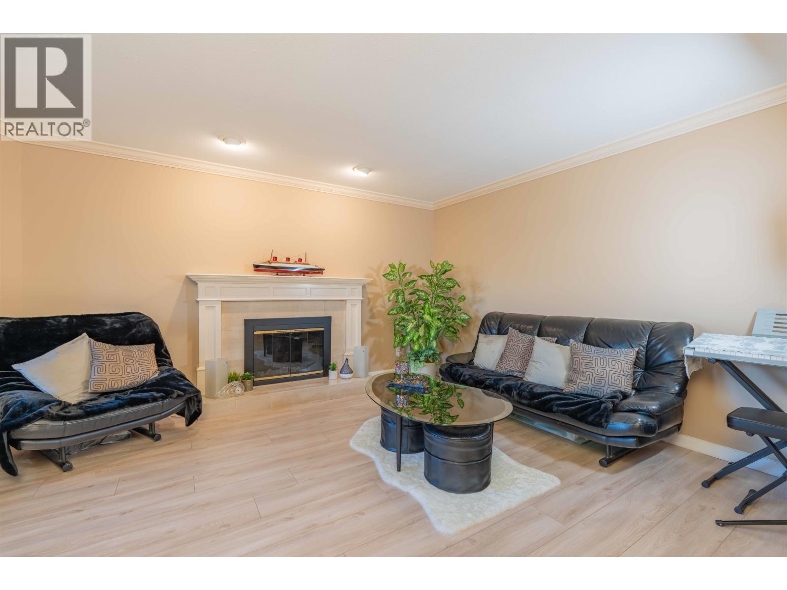 9564 Thomas Drive, Richmond, British Columbia  V7E 5X9 - Photo 2 - R3102324