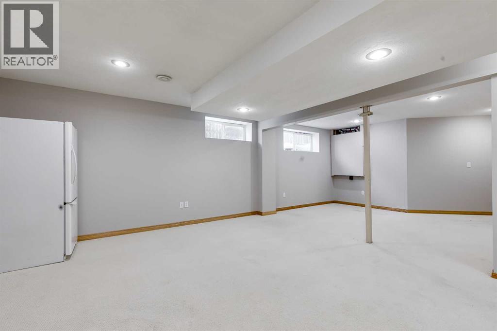 148 Stonegate Crescent Nw, Airdrie, Alberta  T4B 2S6 - Photo 30 - A2292451