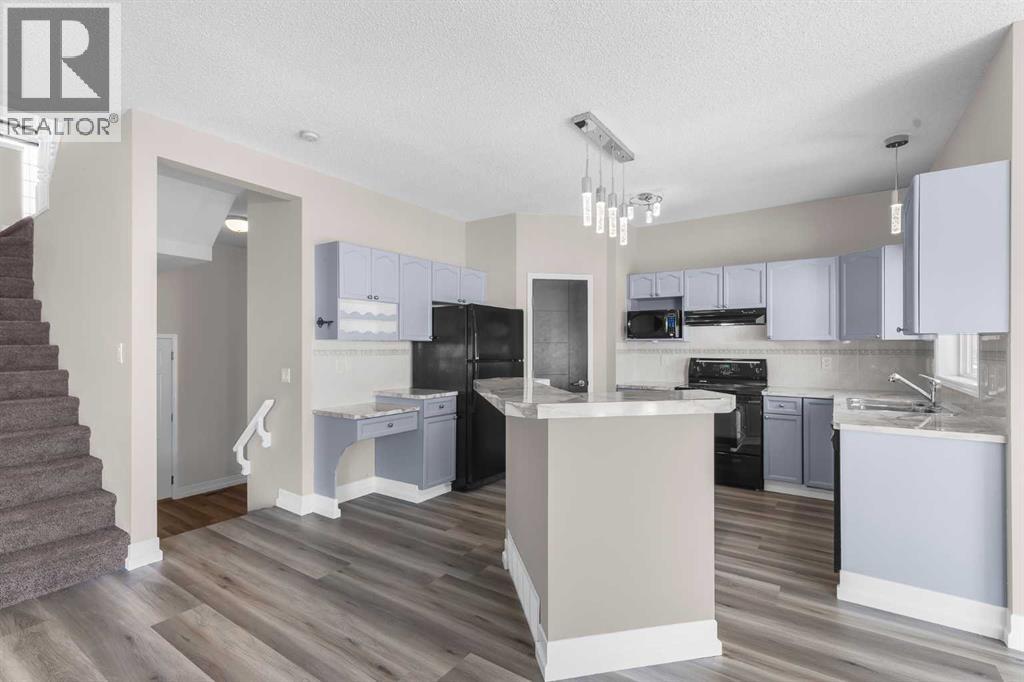 148 Stonegate Crescent Nw, Airdrie, Alberta  T4B 2S6 - Photo 7 - A2292451