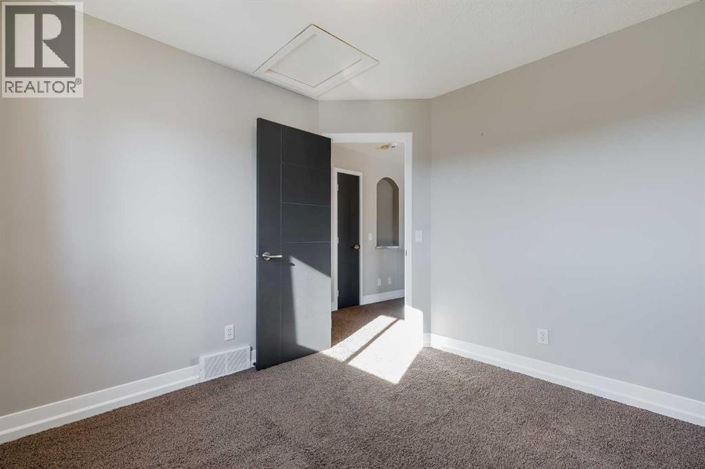 148 Stonegate Crescent Nw, Airdrie, Alberta  T4B 2S6 - Photo 21 - A2292451