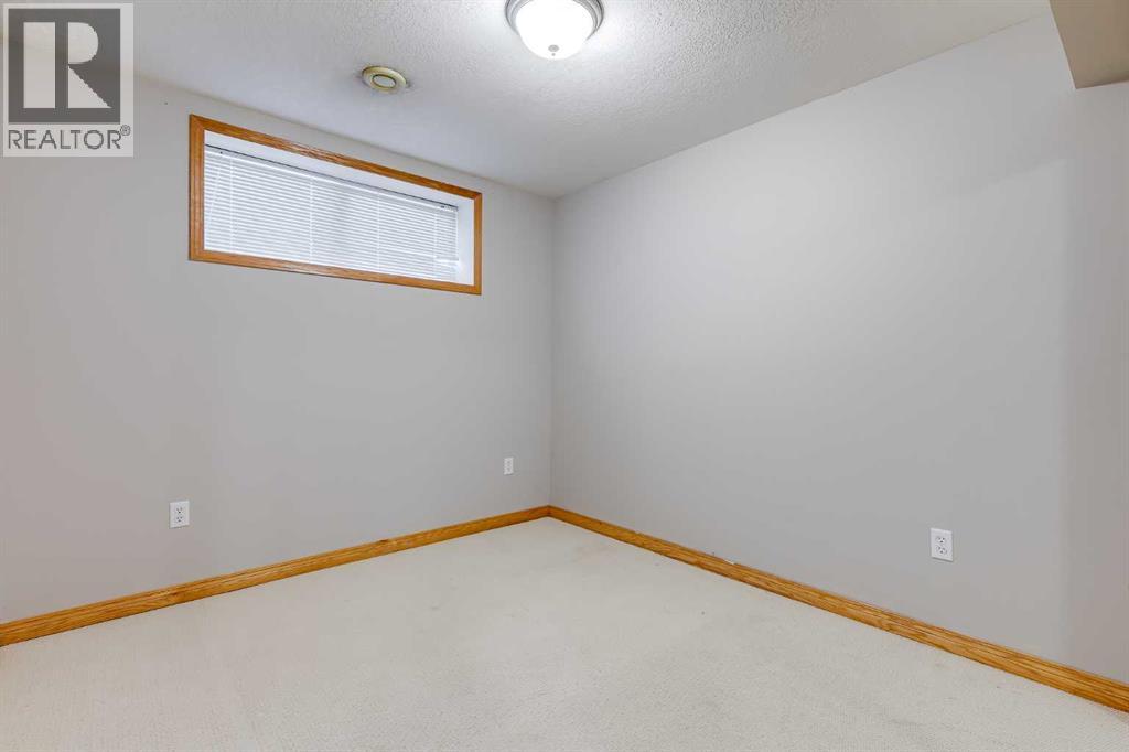 148 Stonegate Crescent Nw, Airdrie, Alberta  T4B 2S6 - Photo 33 - A2292451
