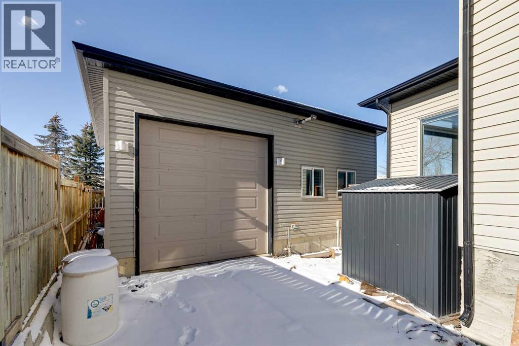 148 Stonegate Crescent Nw, Airdrie, Alberta  T4B 2S6 - Photo 43 - A2292451