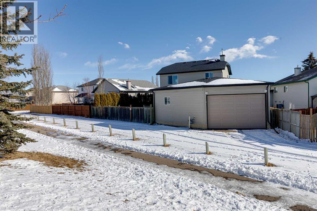148 Stonegate Crescent Nw, Airdrie, Alberta  T4B 2S6 - Photo 44 - A2292451