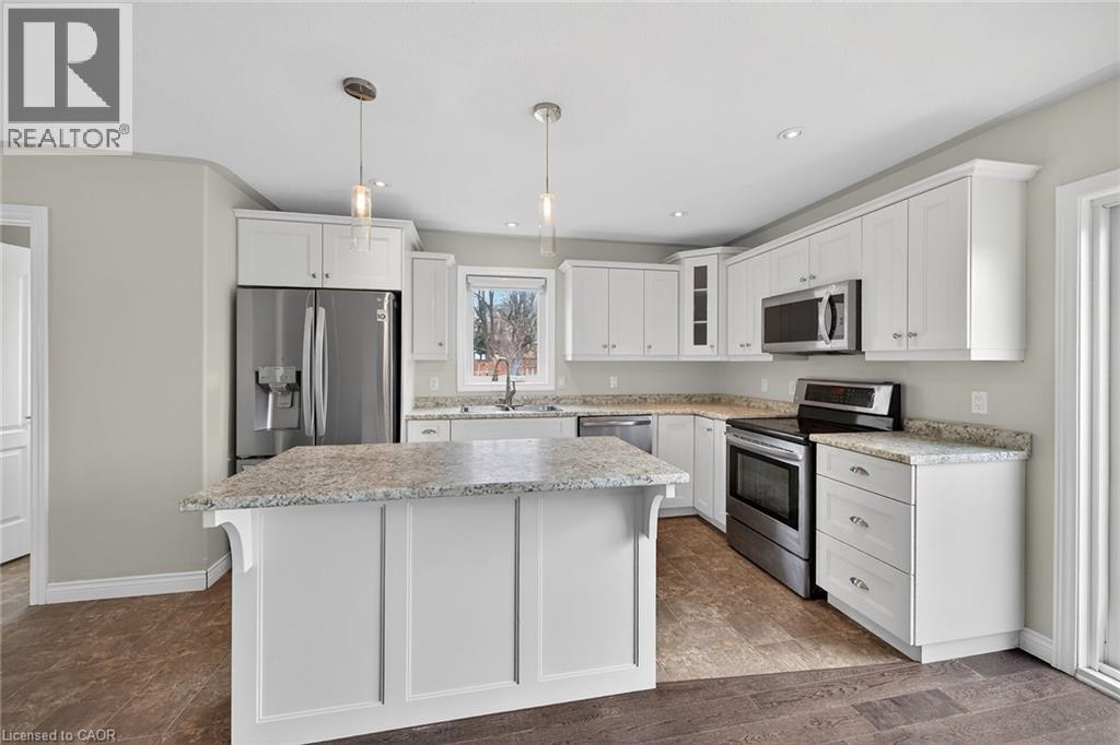 98 Macneil Court, Hagersville, Ontario  N0A 1H0 - Photo 12 - 40814142